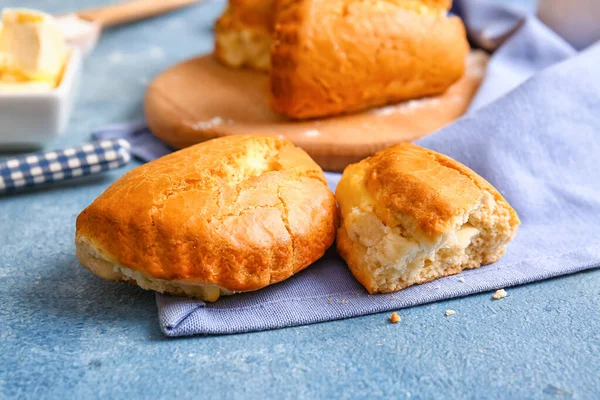 Leckere Sobschniki Mit Quark Auf Blauem Hintergrund — Stockfoto