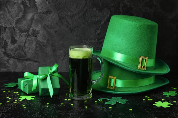 Leprechaun Hats Glass Beer Gift Boxes Black Background Patrick Day — Stock Photo, Image