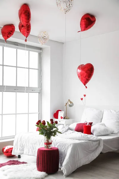 Вранці Спальня Прикрашена Днем Святого Валентина — стокове фото