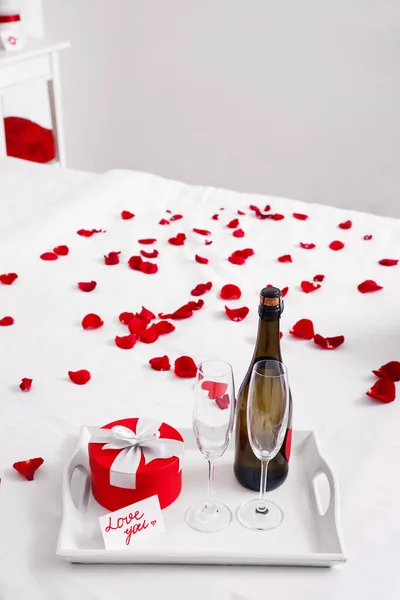 Tray Gift Valentine Day Champagne Bed Morning — Stock Photo, Image