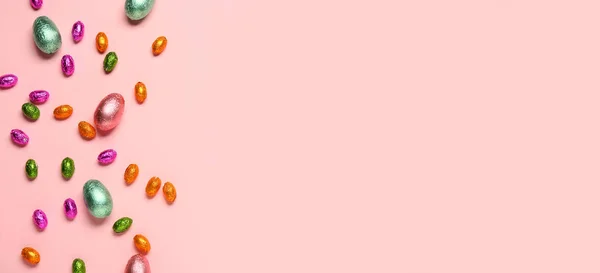 Сладкий Шоколад Пасхальные Яйца Цветном Фоне Местом Текста — стоковое фото