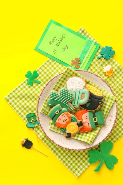 Placa Con Sabrosas Galletas Jengibre Para Celebración Del Día San — Foto de Stock