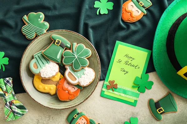 Samenstelling Met Lekkere Peperkoek Koekjes Voor Patrick Day Viering Kleur — Stockfoto