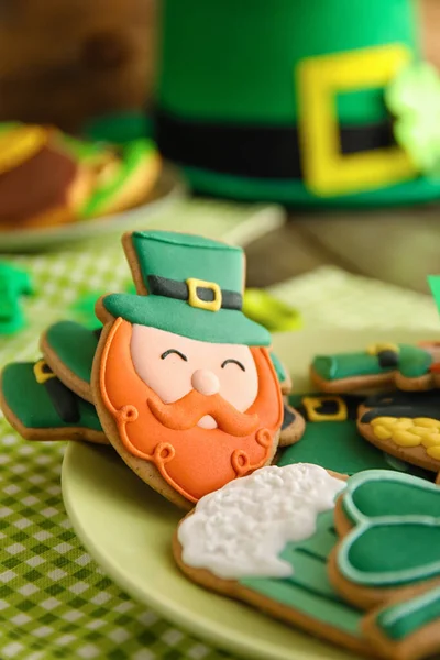 Plate Tasty Gingerbread Cookies Patrick Day Celebration Table Closeup — Stock Photo, Image