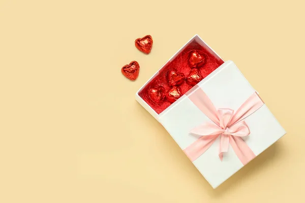 아름다운 상자에 모양의 배경에 있습니다 발렌타인데이 — 스톡 사진