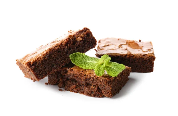 Trozos Sabroso Brownie Chocolate Aislado Sobre Fondo Blanco —  Fotos de Stock