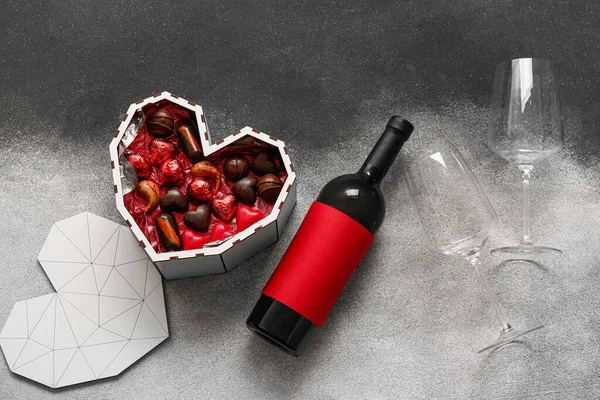 Heart Shaped Box Tasty Chocolate Candies Glasses Bottle Wine Grunge — Stock Photo, Image
