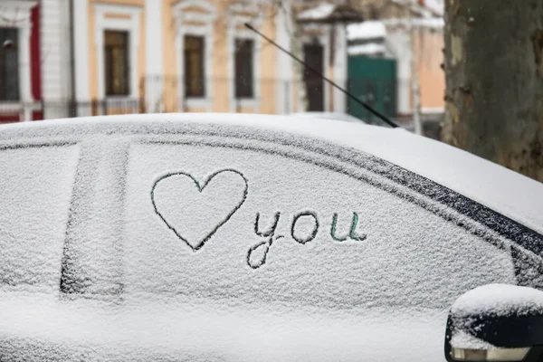Coração Desenhado Palavra Você Neve Coberto Carro Livre — Fotografia de Stock