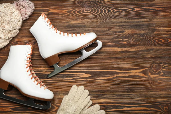 Ice Skates Warm Hat Gloves Wooden Background — Stock Photo, Image