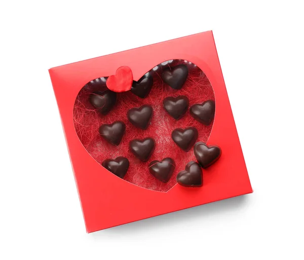 Schachtel Mit Leckeren Herzförmigen Bonbons Auf Weißem Hintergrund — Stockfoto