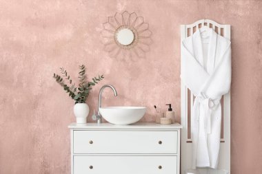 Modern banyonun güzel iç mekanı