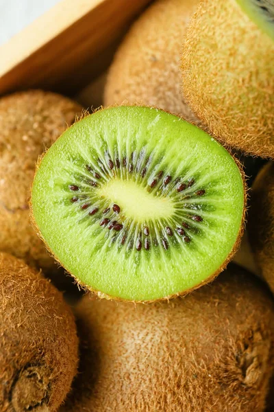 Fresh Kiwi Table Closeup — Stock Photo, Image