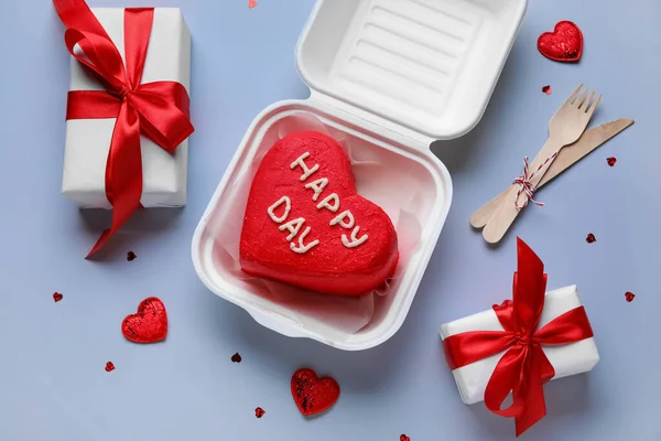 Plastic Lunch Box Tasty Bento Cake Gifts Grey Background — Stock Photo, Image