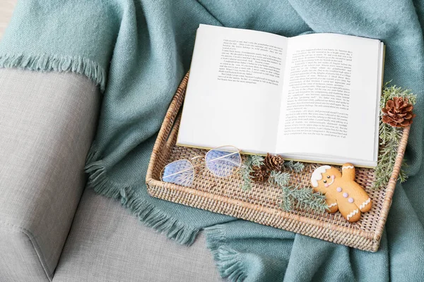 Wicker Tray Opened Book Eyeglasses Cookie Winter Decor Cozy Sofa — Stock Photo, Image