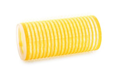 Beyaz arkaplanda turuncu saç bigudisi