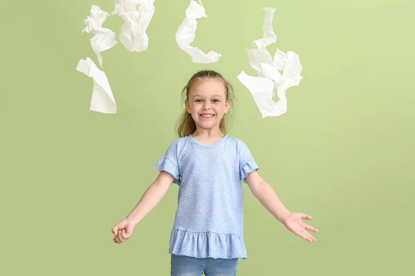 Little Girl Playing Toilet Paper Color Background — Stock Photo, Image