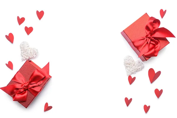 Подарки Дню Святого Валентина Сердца Белом Фоне — стоковое фото