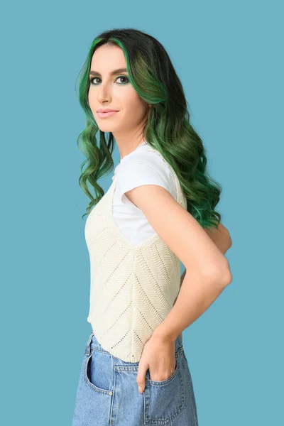 Beautiful Young Woman Unusual Green Hair Color Background — Fotografia de Stock
