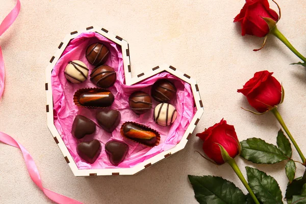 Heart Shaped Box Tasty Chocolate Candies Roses White Background — Stock Photo, Image