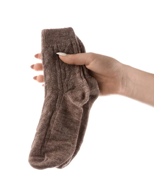 Frau Hält Paar Socken Auf Weißem Hintergrund — Stockfoto