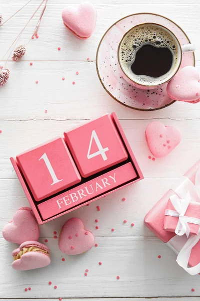 Calendrier Avec Date Saint Valentin Tasse Café Savoureux Macarons Forme — Photo