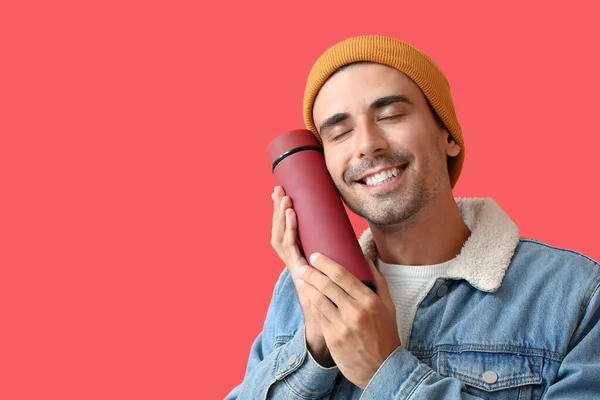 Handsome Man Thermos Color Background — Stock Photo, Image