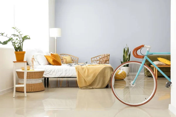 Interior Stylish Bedroom Bicycle — Stock Photo, Image