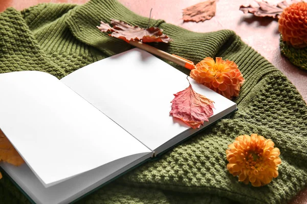 Blank Book Autumn Decor Table Closeup — Stock Photo, Image