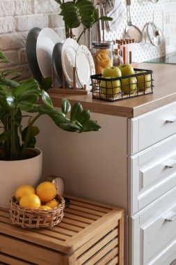 Hafif mutfakta meyve sepetleri