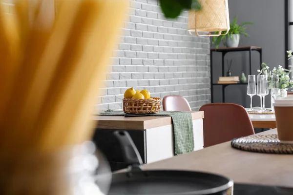 Basket Lemons Table Modern Kitchen — Stock Photo, Image