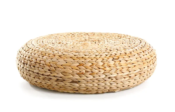 Wicker Pouf Vit Bakgrund — Stockfoto