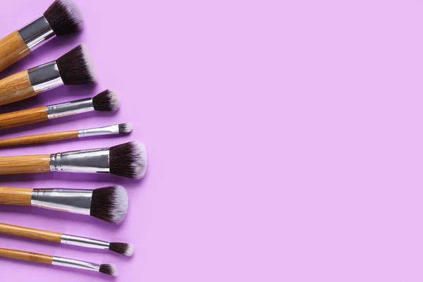 Set Makeup Brushes Purple Background — Stock Photo, Image