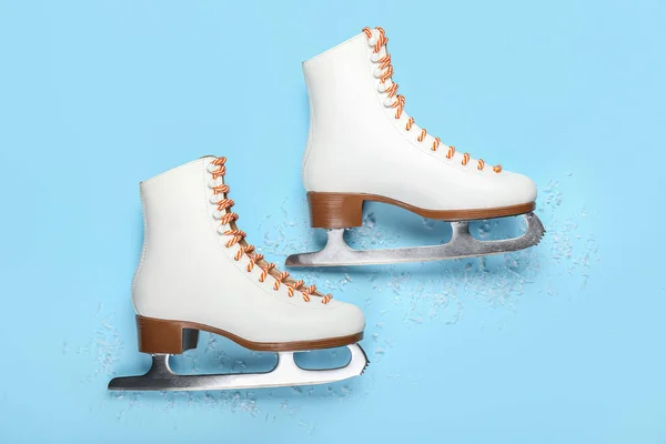 Patines Hielo Con Estilo Sobre Fondo Azul — Foto de Stock