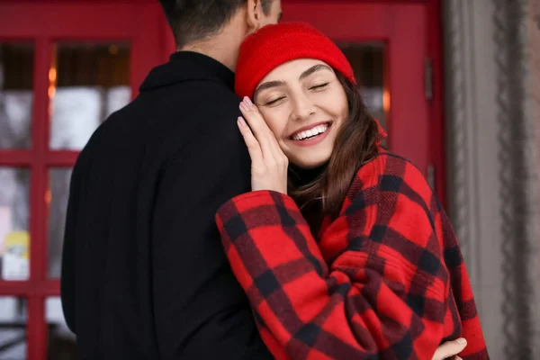 Happy Young Woman Hugging Her Husband Winter Day Closeup — Stock Photo, Image