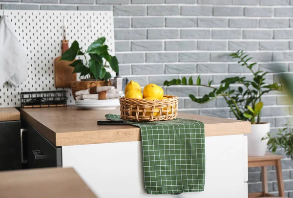 Basket Lemons Table Kitchen — Stock Photo, Image
