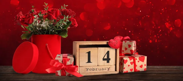 Calendar Date Valentine Day Gifts Flowers Table Red Background Space — Stock Photo, Image