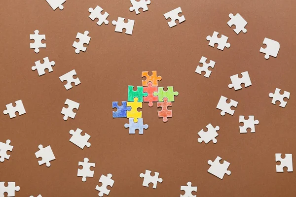 Diversi Pezzi Puzzle Sfondo Colori Concetto Disturbo Autistico — Foto Stock