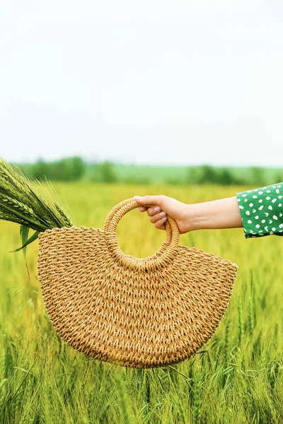 Woman Wicker Bag Wheat Spikelets Field — Stock Photo, Image