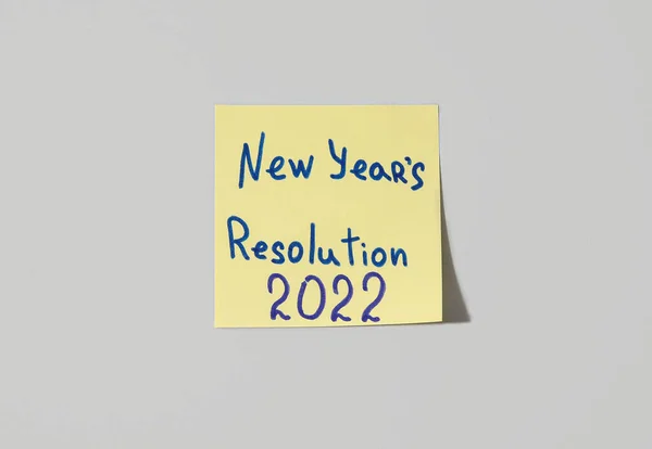 Sticky Note Text New Year Resolution 2022 Grey Background — Stock Photo, Image