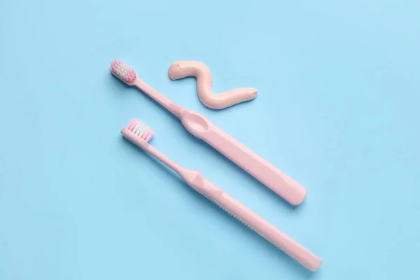 Sample Toothpaste Brushes Blue Background — Stock Photo, Image