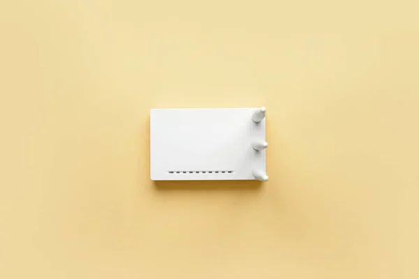 Router Blanco Sobre Fondo Color —  Fotos de Stock