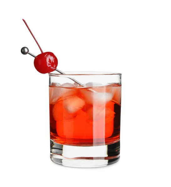 Cocktail Manhattan Con Ciliegia Ghiaccio Sfondo Bianco — Foto Stock