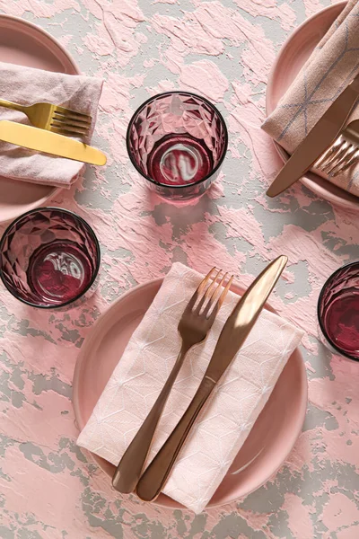 Tavola Elegante Impostazione Sfondo Grunge Rosa — Foto Stock