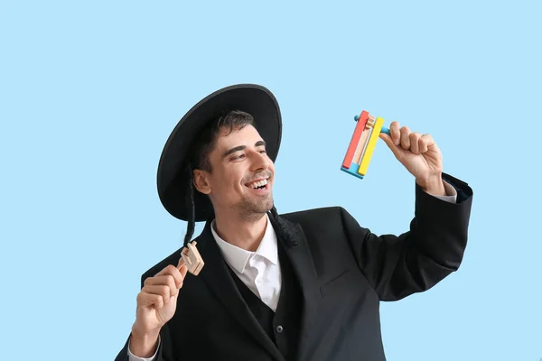 Jewish Man Purim Rattles Color Background — Stock Photo, Image