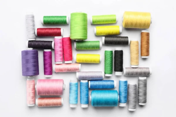 Multicolored Sewing Thread Spools White Background — Stock Photo, Image