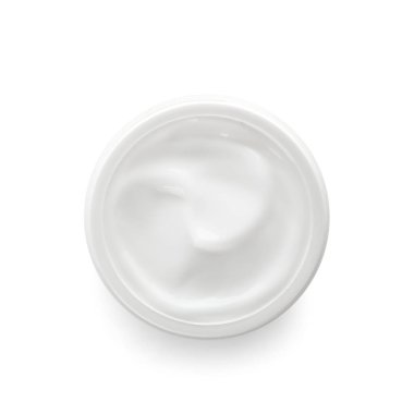 Beyaz arka planda doğal kozmetik kremi olan kavanoz.