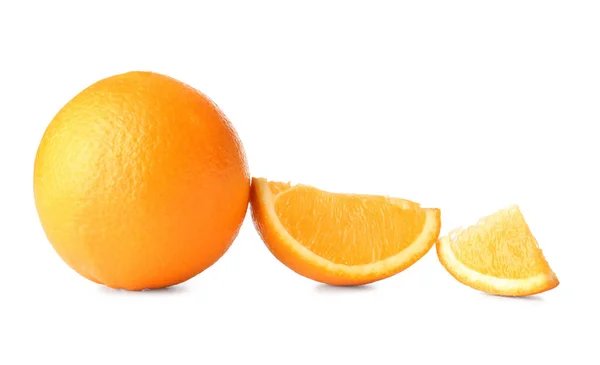 Färska Saftiga Apelsiner Isolerad Vit Bakgrund — Stockfoto