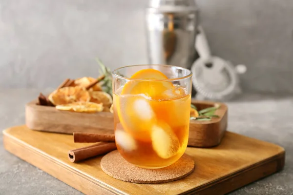Glass Delicious Old Fashioned Cocktail Grey Background — Stock Photo, Image