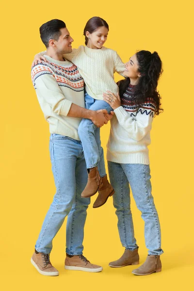 Happy Parents Little Daughter Warm Sweaters Yellow Background — Stock Photo, Image