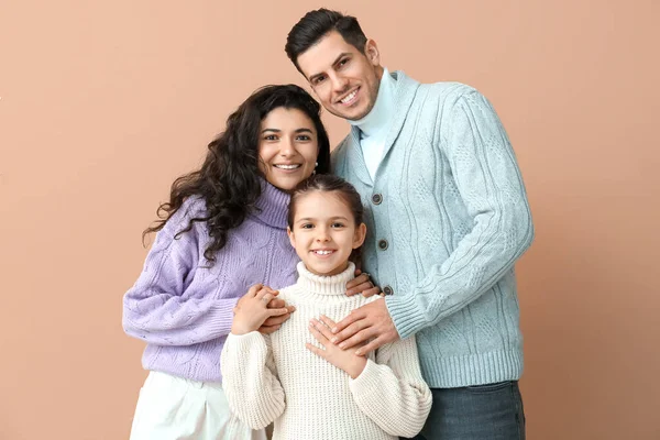 Little Girl Her Parents Warm Sweaters Beige Background — Stock Photo, Image